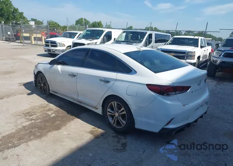 2019 Hyundai Sonata Sport z USA, uszkodzony, nr VIN 5NPE34AFXKH774141